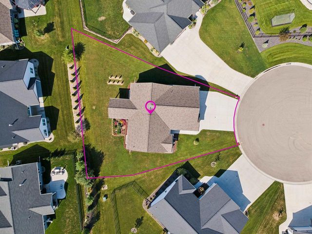 2146 CAROLINE COURT, Neenah, WI 54956