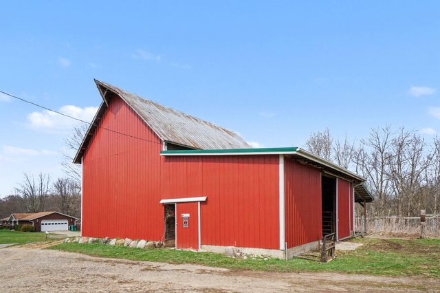 53699 Flatbush Road, Flowerfield Twp, MI 49067