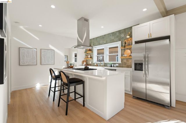 2630 Highland Ave, Oakland, CA 94606