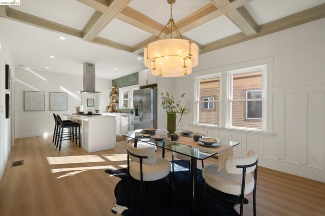 2630 Highland Ave, Oakland, CA 94606