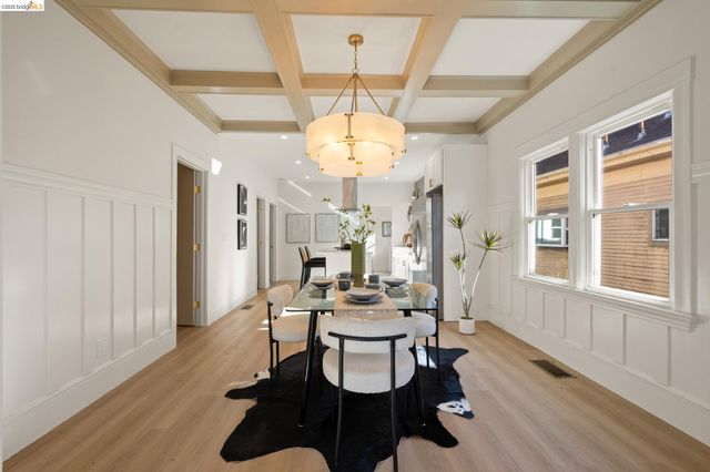 2630 Highland Ave, Oakland, CA 94606