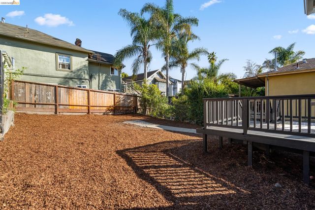 2630 Highland Ave, Oakland, CA 94606