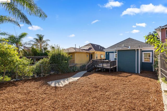 2630 Highland Ave, Oakland, CA 94606