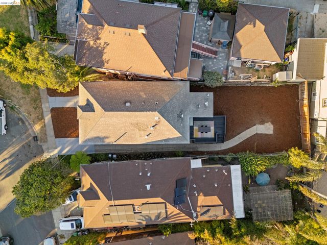 2630 Highland Ave, Oakland, CA 94606