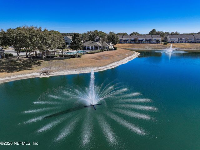 6325 AUTUMN BERRY Circle, Jacksonville, FL 32258