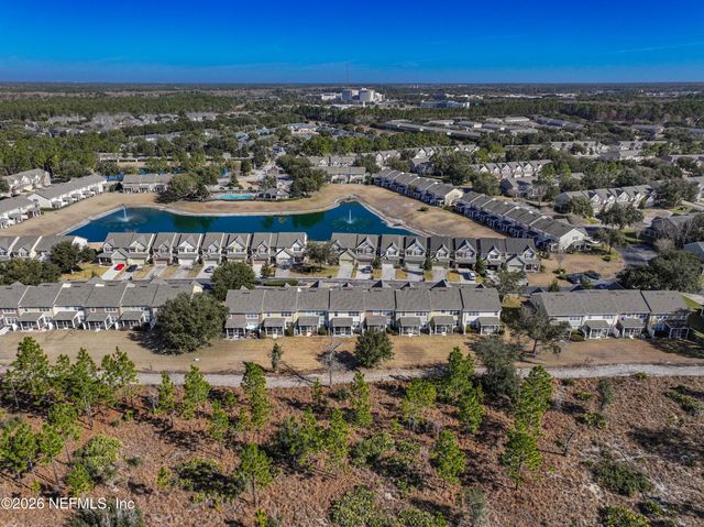 6325 AUTUMN BERRY Circle, Jacksonville, FL 32258