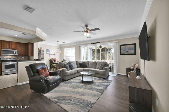 6325 AUTUMN BERRY Circle, Jacksonville, FL 32258