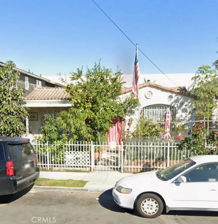 925 E 32nd Street, Los Angeles, CA 90011
