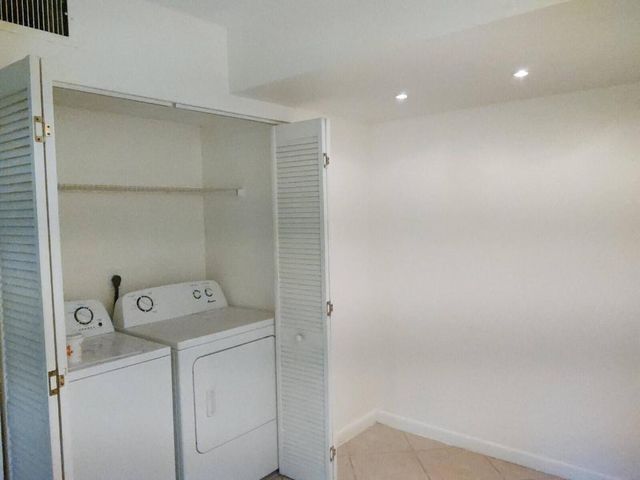 6341 Chasewood Drive B, Jupiter, FL 33458