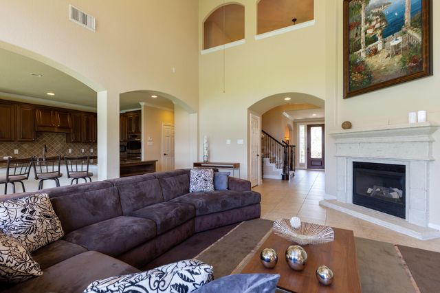 162 W Hullwood Court, Spring, TX 77389