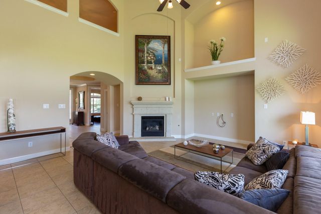 162 W Hullwood Court, Spring, TX 77389