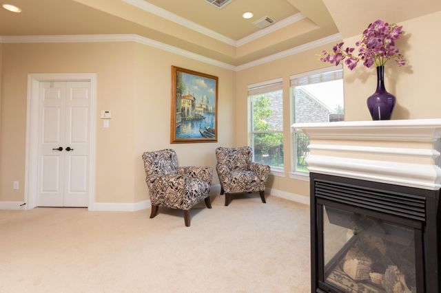 162 W Hullwood Court, Spring, TX 77389