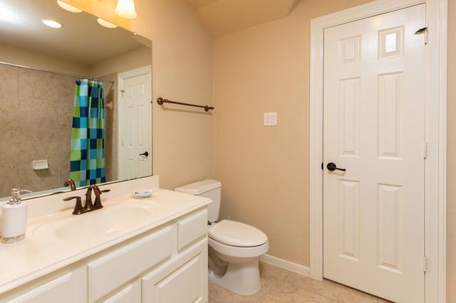 162 W Hullwood Court, Spring, TX 77389