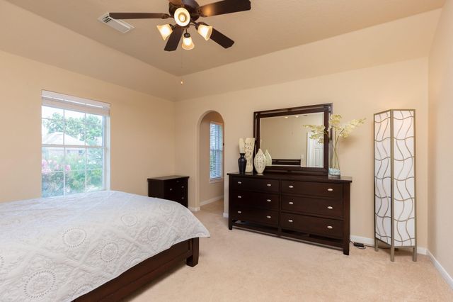 162 W Hullwood Court, Spring, TX 77389