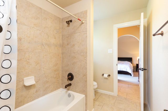 162 W Hullwood Court, Spring, TX 77389