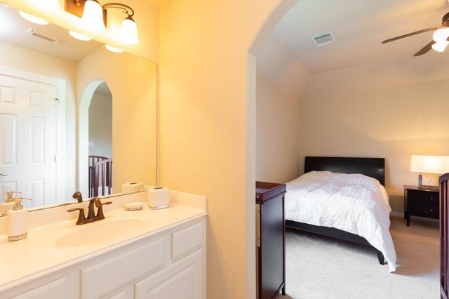 162 W Hullwood Court, Spring, TX 77389