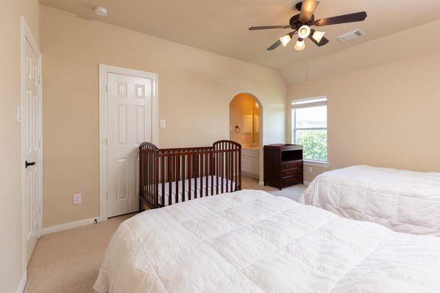 162 W Hullwood Court, Spring, TX 77389