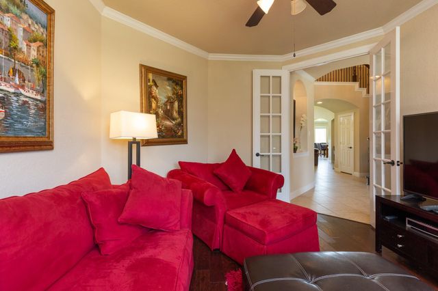 162 W Hullwood Court, Spring, TX 77389