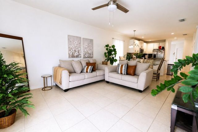 5003 ROYAL POINT AVENUE, Kissimmee, FL 34746