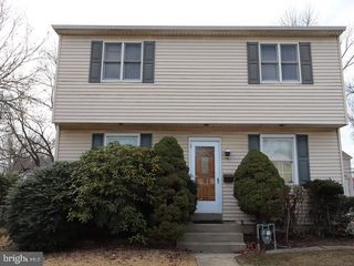 307 PARK CIR, Norwood, PA 19074