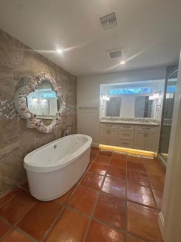 5231 NE 28th Avenue, Fort Lauderdale, FL 33308