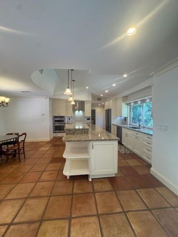 5231 NE 28th Avenue, Fort Lauderdale, FL 33308