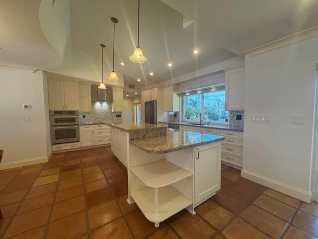 5231 NE 28th Avenue, Fort Lauderdale, FL 33308