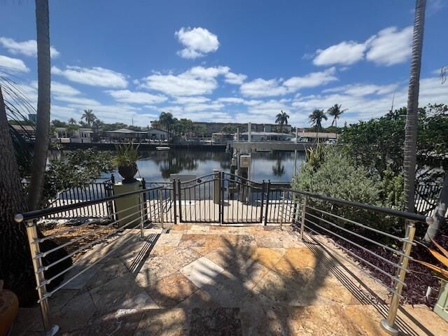 5231 NE 28th Avenue, Fort Lauderdale, FL 33308