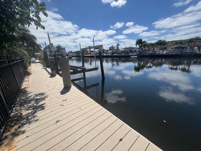 5231 NE 28th Avenue, Fort Lauderdale, FL 33308