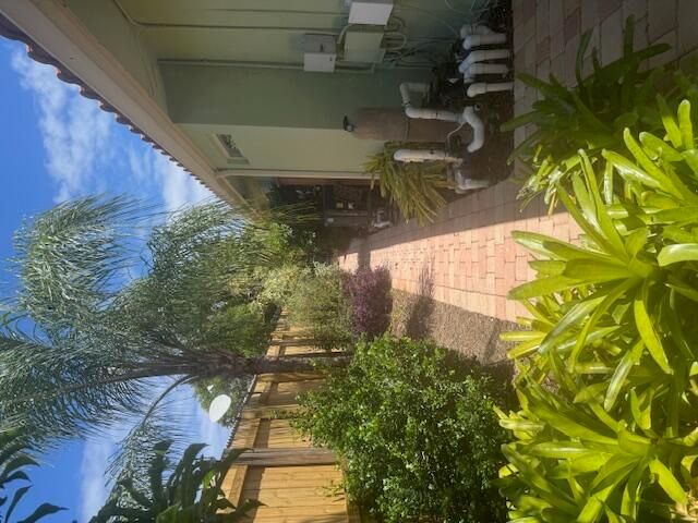 5231 NE 28th Avenue, Fort Lauderdale, FL 33308