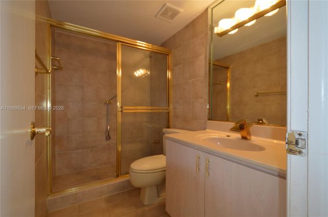 9711 NW 4th Ln 9711, Miami, FL 33172