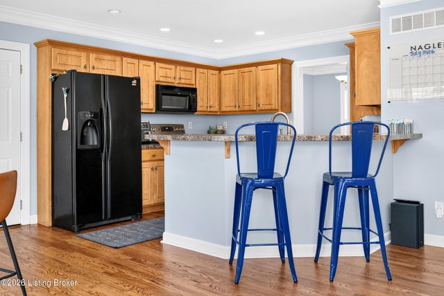 810 Abingdon Cir, Shelbyville, KY 40065