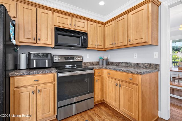 810 Abingdon Cir, Shelbyville, KY 40065