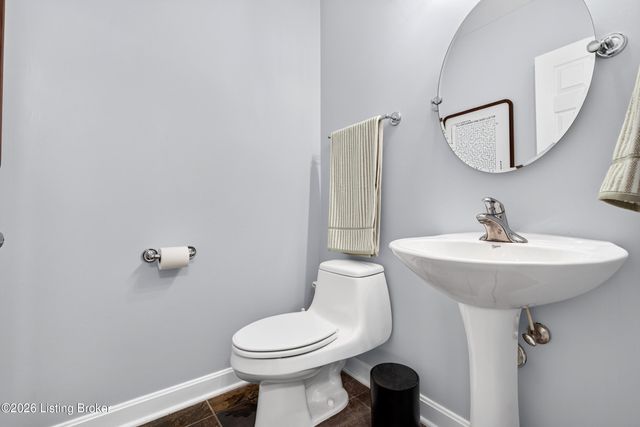 810 Abingdon Cir, Shelbyville, KY 40065