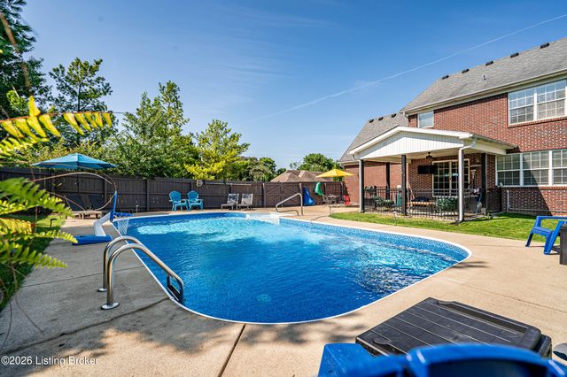 810 Abingdon Cir, Shelbyville, KY 40065
