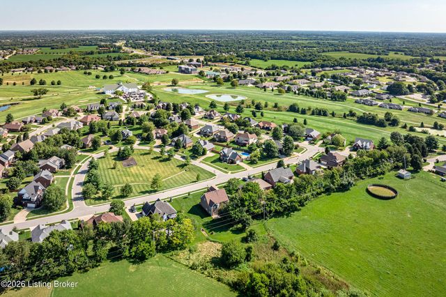 810 Abingdon Cir, Shelbyville, KY 40065