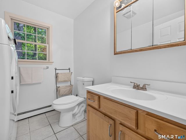 61 Grassy Hill Road, East Lyme, CT 06333