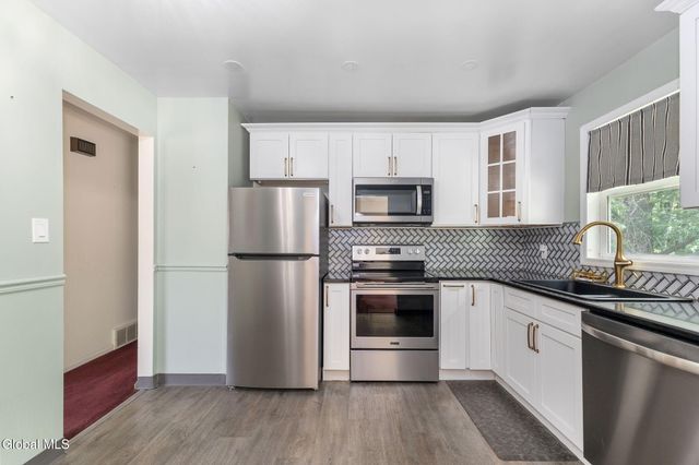 102 Evans Road, Rotterdam, NY 12306