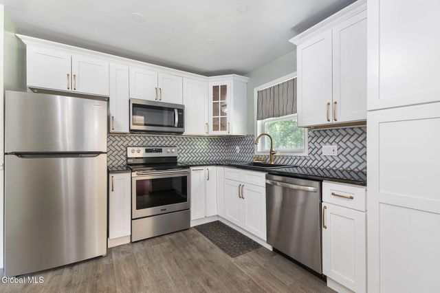 102 Evans Road, Rotterdam, NY 12306