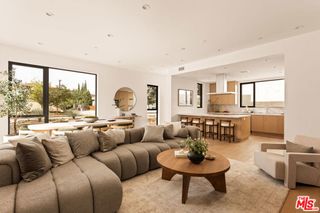 2425 20th Street A, Santa Monica, CA 90405