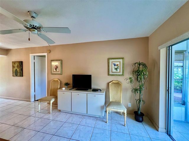 2800 NW 47th Terrace 106b, Lauderdale Lakes, FL 33313