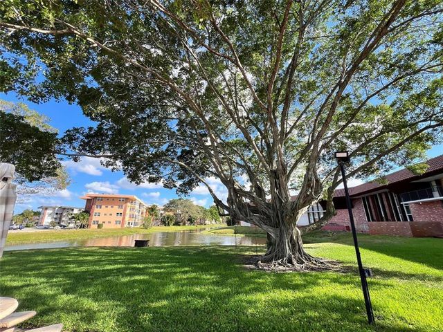 2800 NW 47th Terrace 106b, Lauderdale Lakes, FL 33313