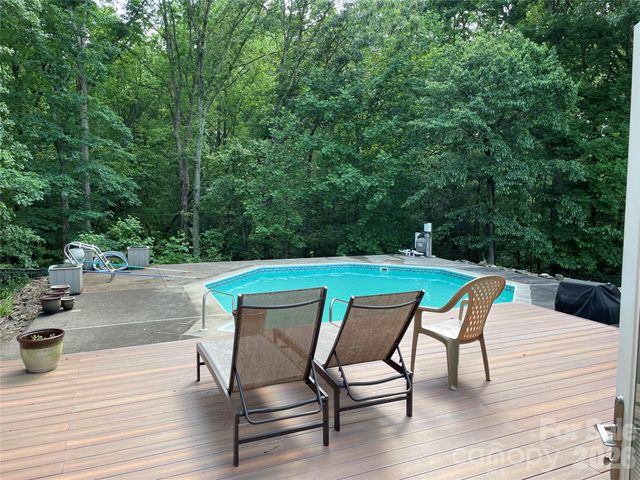 4242 John Ritchie Road, Iron Station, NC 28080