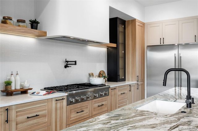 2701 S Cook Street, Denver, CO 80210