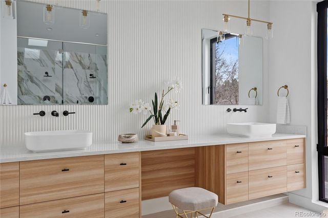 2701 S Cook Street, Denver, CO 80210