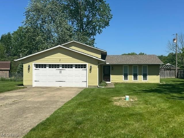 454 Oaknoll Drive, Amherst, OH 44001