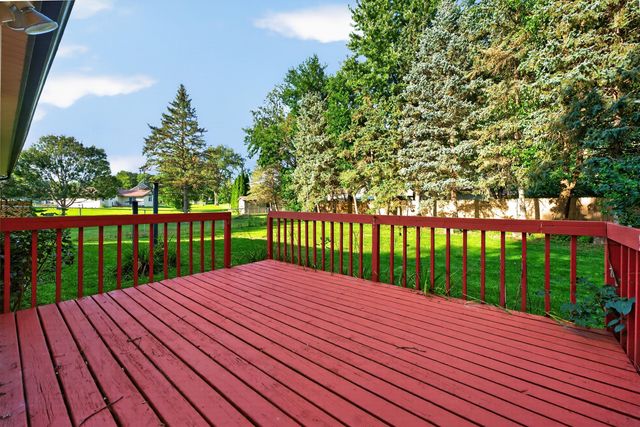 7488 Gnarl Tree Court, Cherry Valley, IL 61016