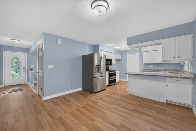 7488 Gnarl Tree Court, Cherry Valley, IL 61016