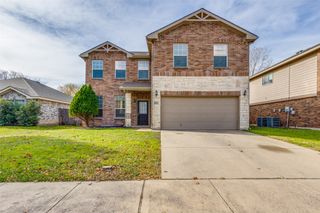 8453 Shallow Creek Drive, Fort Worth, TX 76179