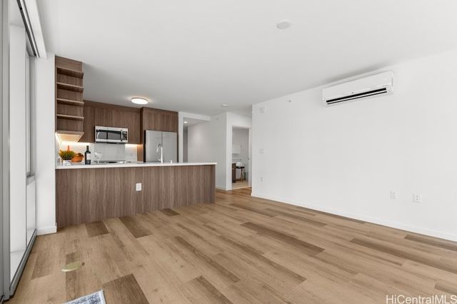 1500 Rycroft Street 311R, Honolulu, HI 96814